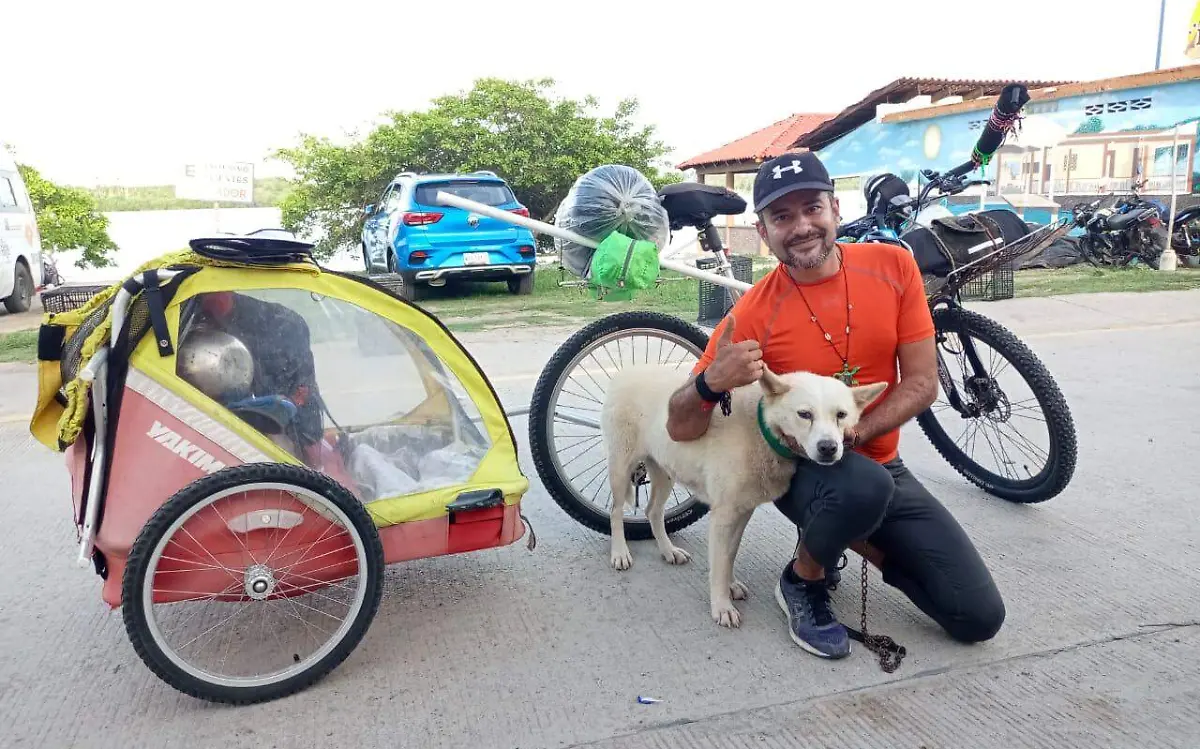 Daniel Ocaña es un joven nacido en Nuevo León que emprendió su aventura junto a su mejor amiga Yadira Hernández